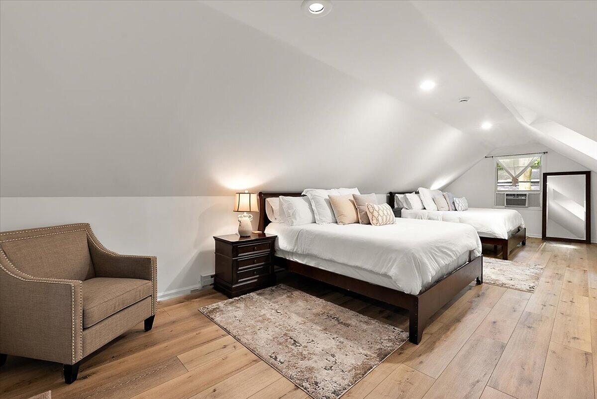 997 Singapore Drive Saugatuck MI 49453