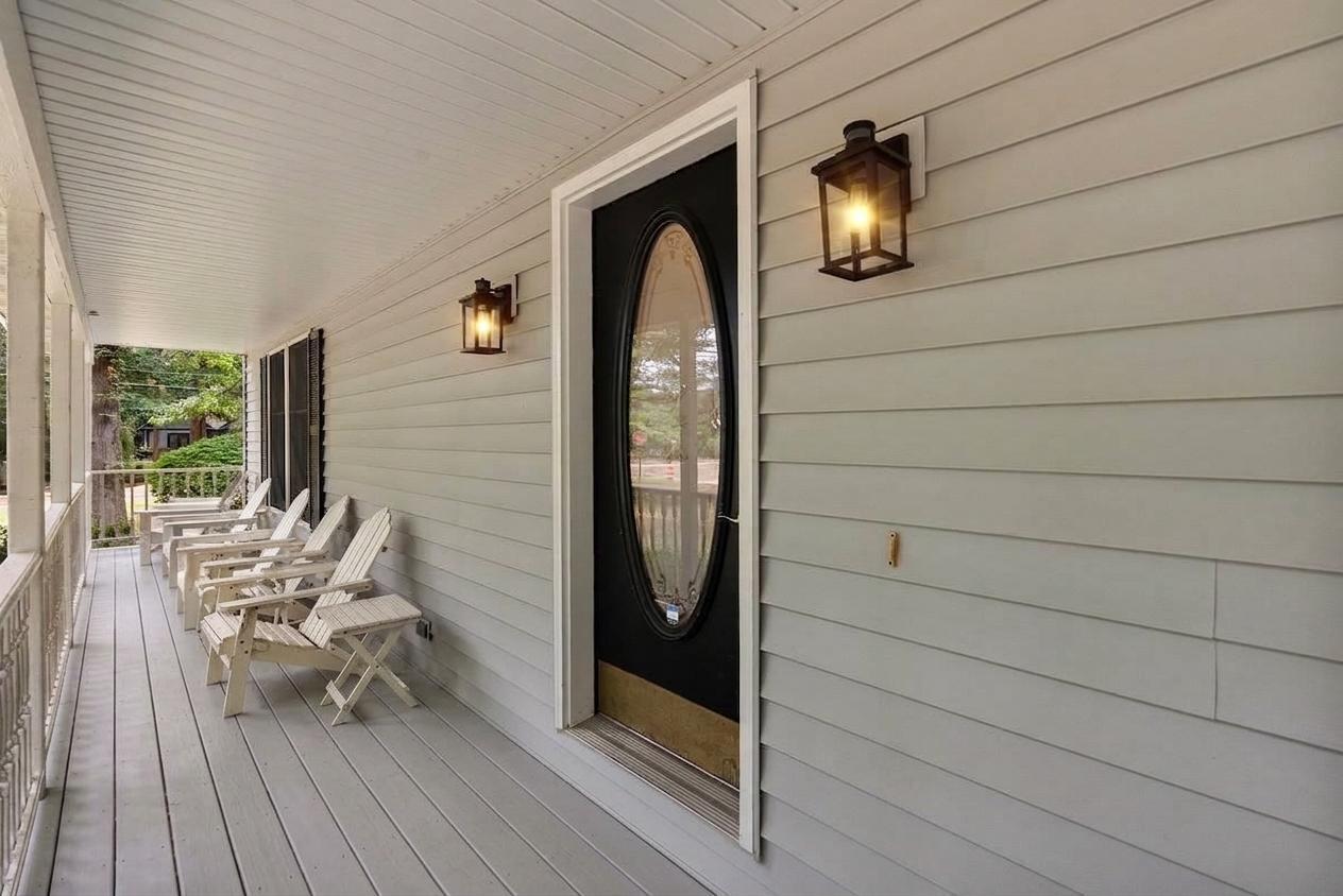 997 Singapore Drive Saugatuck MI 49453