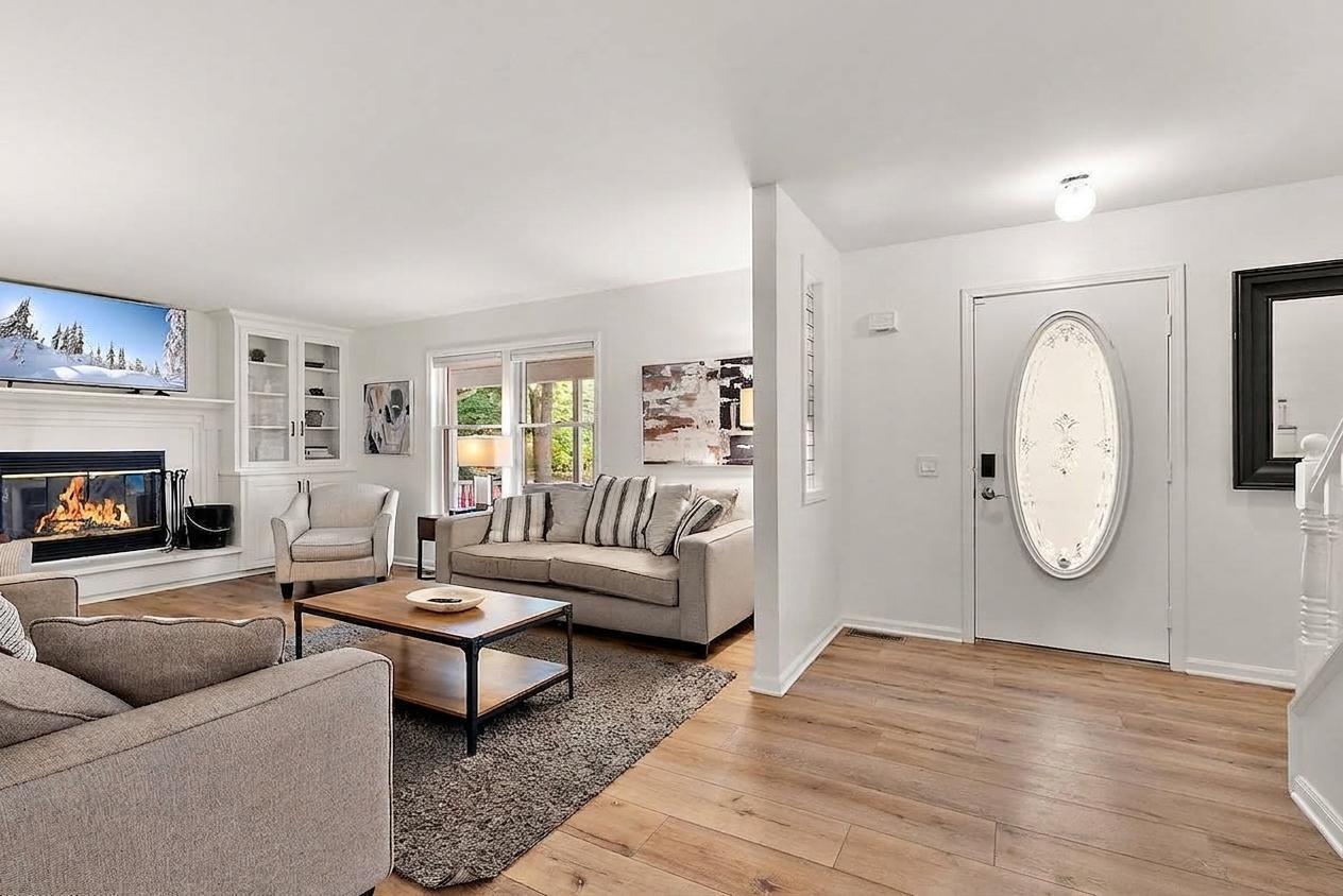 997 Singapore Drive Saugatuck MI 49453