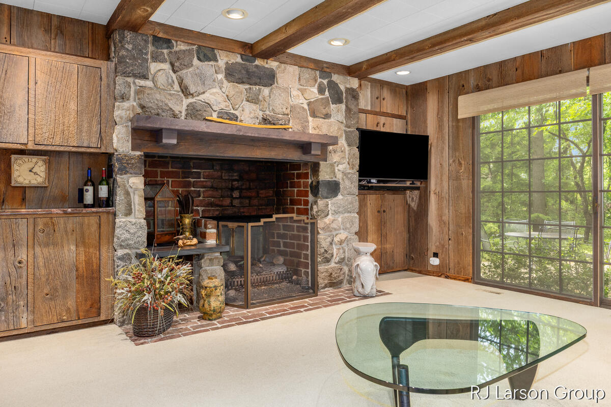 2033 Coronado Drive SE Grand Rapids MI 49506