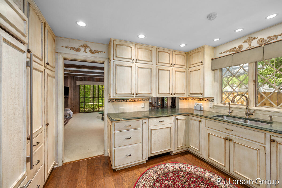 2033 Coronado Drive SE Grand Rapids MI 49506