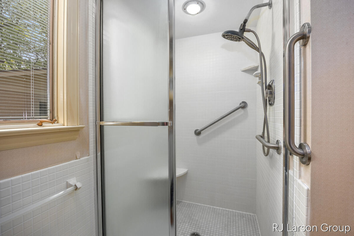 2033 Coronado Drive SE Grand Rapids MI 49506