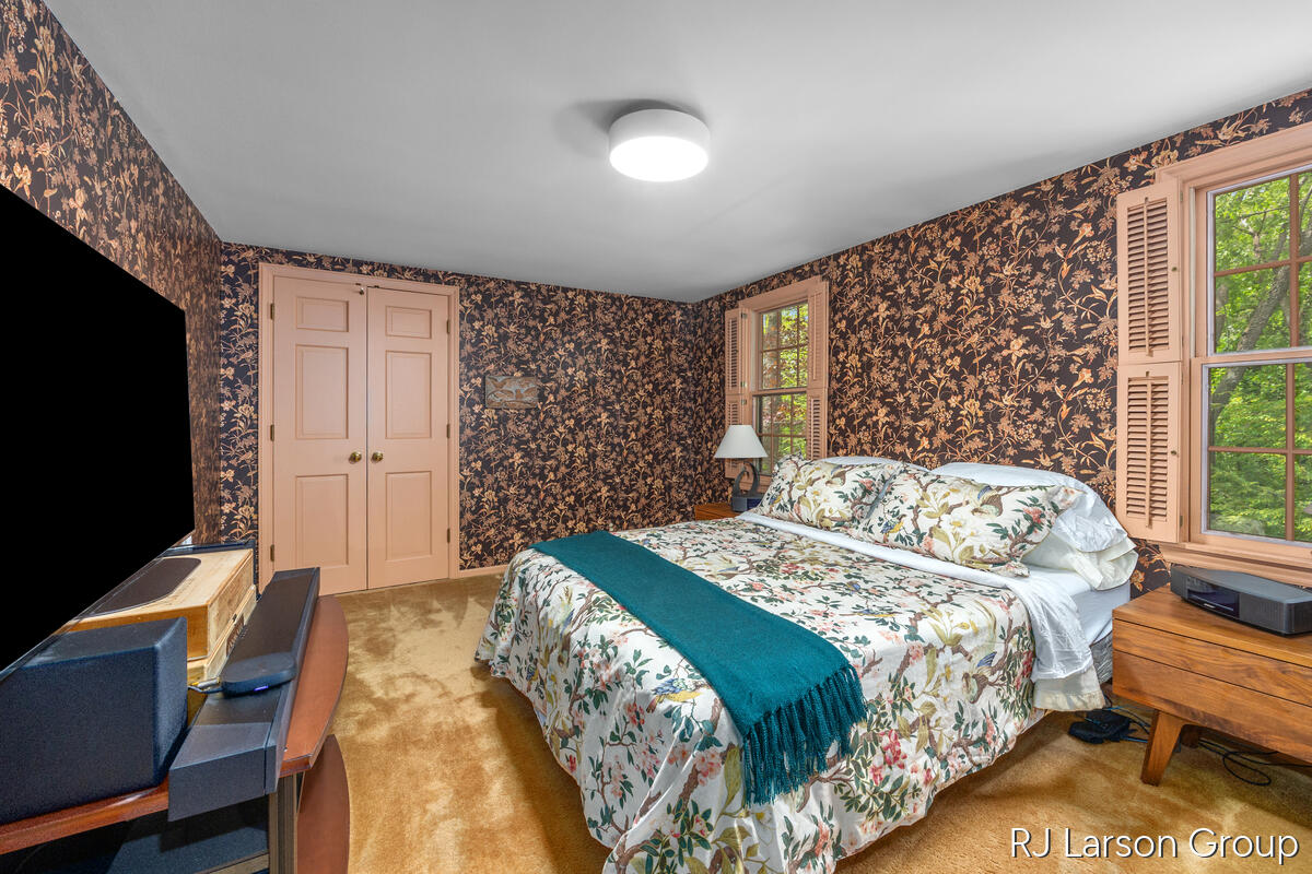 2033 Coronado Drive SE Grand Rapids MI 49506