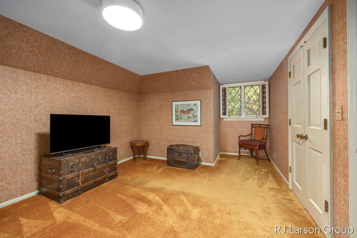 2033 Coronado Drive SE Grand Rapids MI 49506