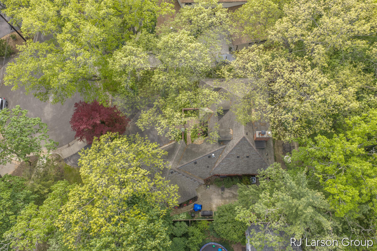 2033 Coronado Drive SE Grand Rapids MI 49506