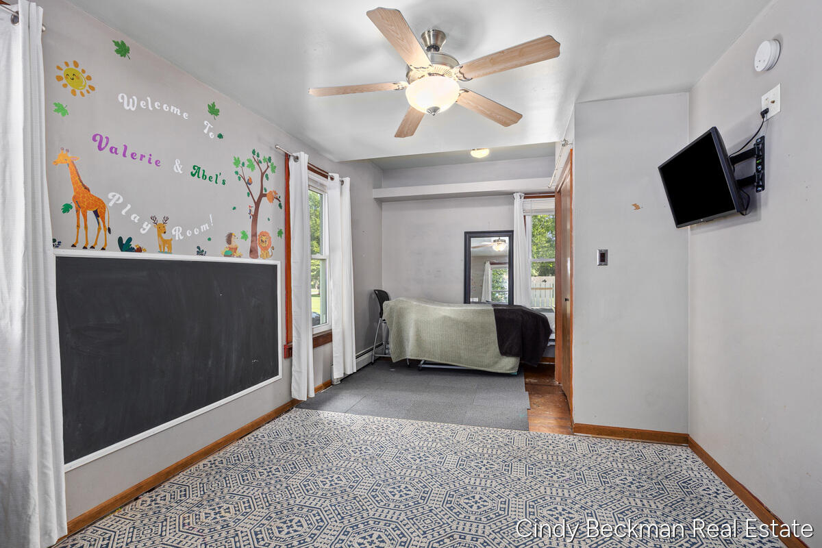 368 E 24th Street Holland MI 49423