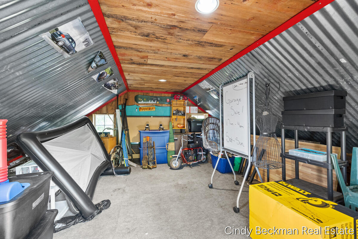 368 E 24th Street Holland MI 49423