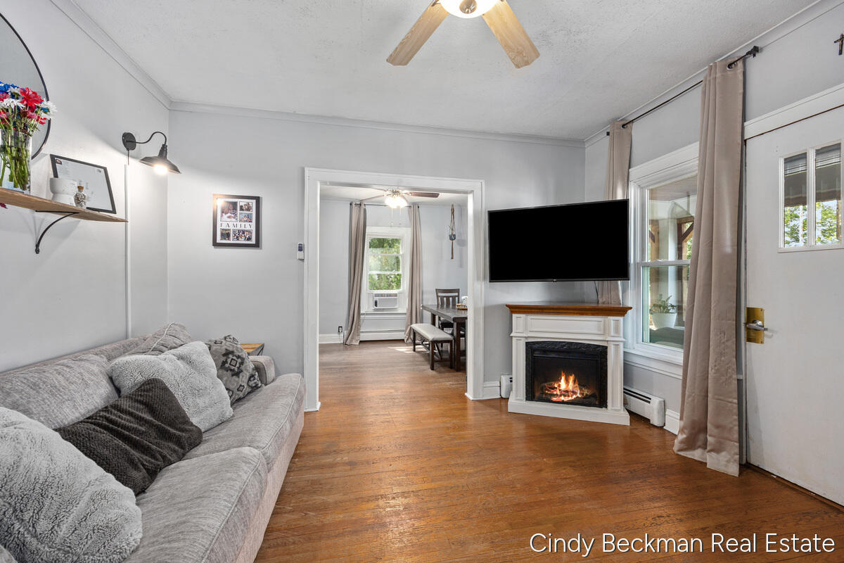 368 E 24th Street Holland MI 49423