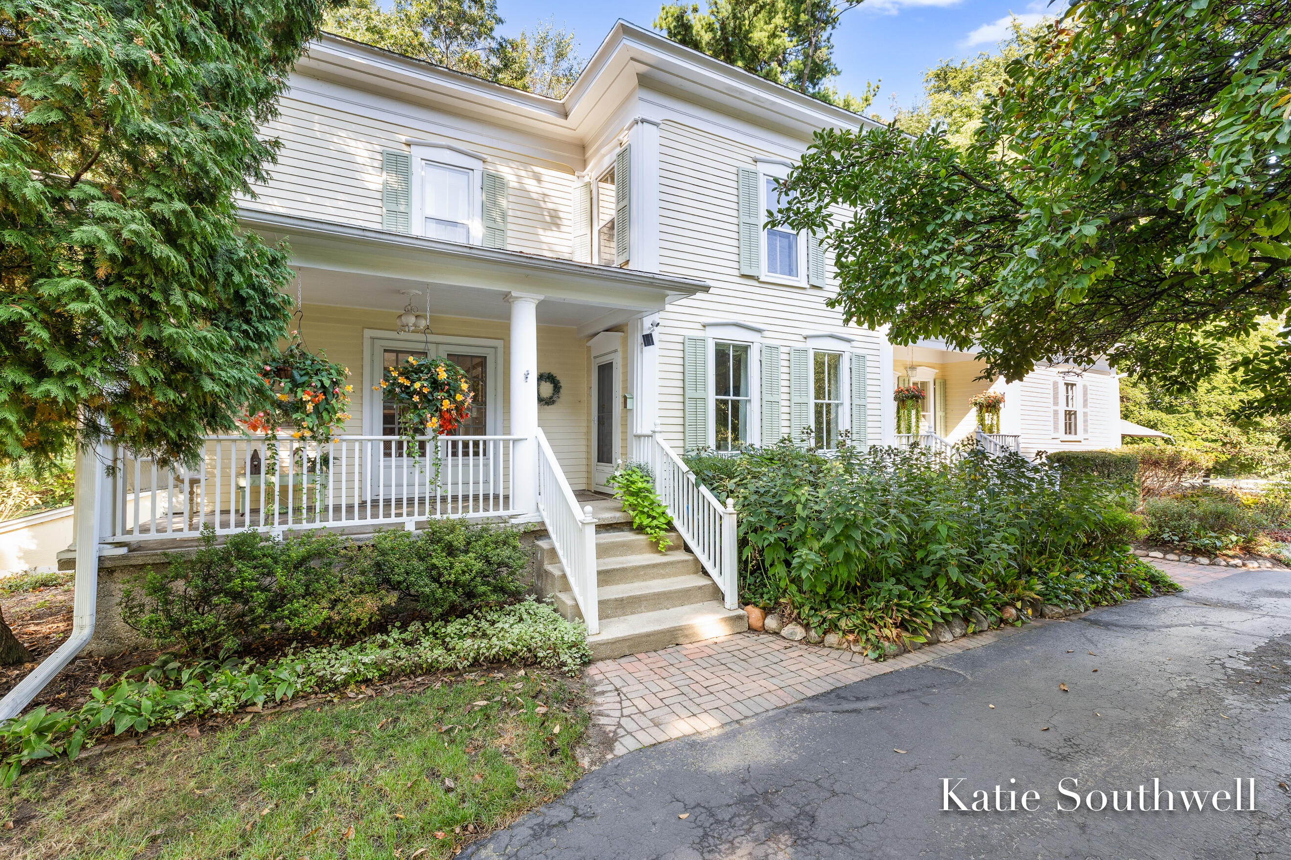 4875 Belding Road NE Rockford MI 49341