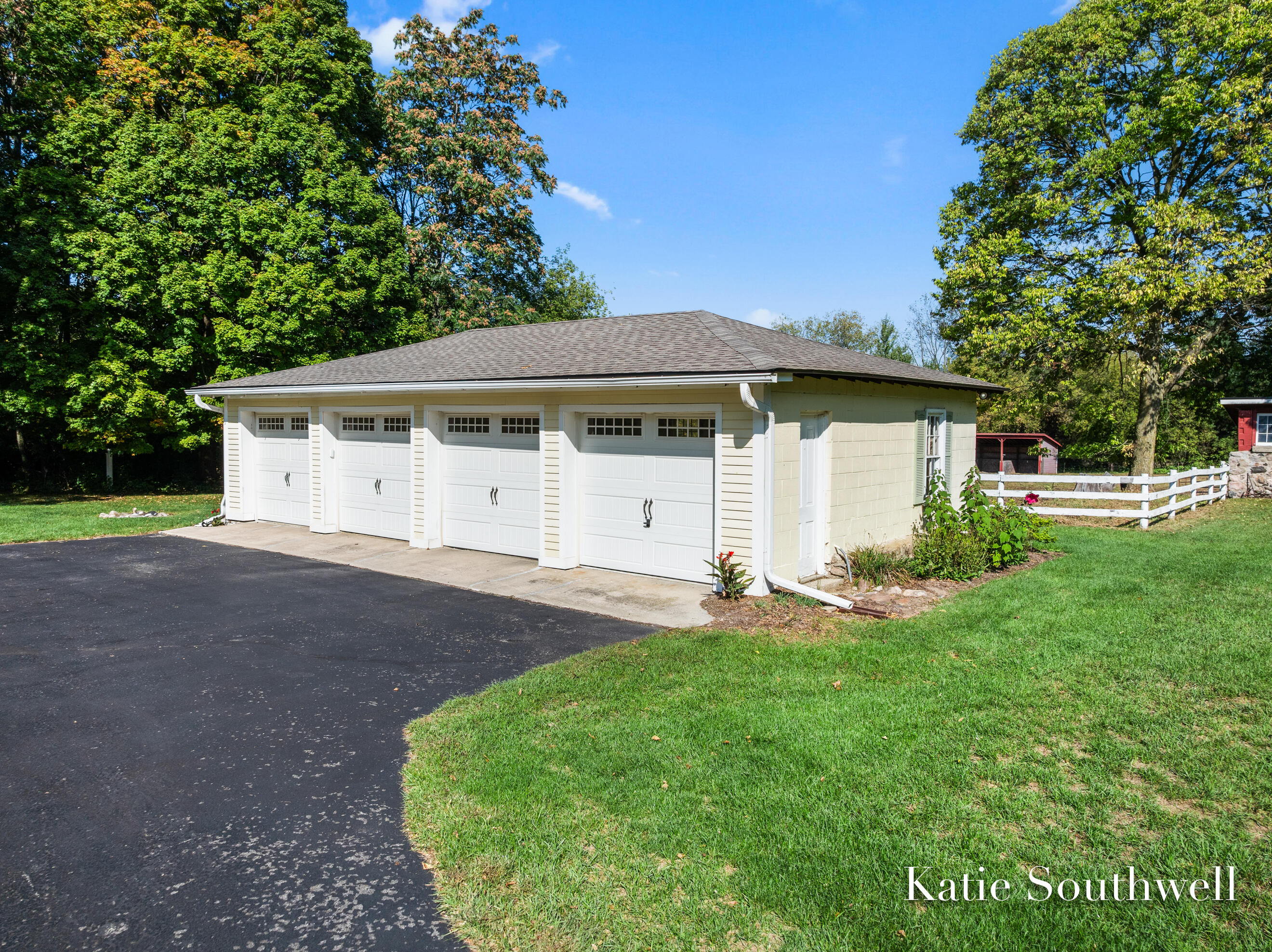 4875 Belding Road NE Rockford MI 49341