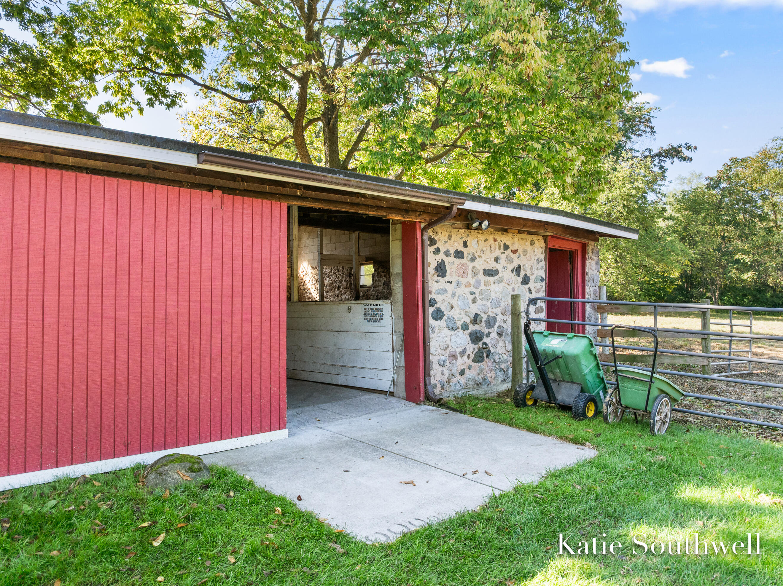 4875 Belding Road NE Rockford MI 49341