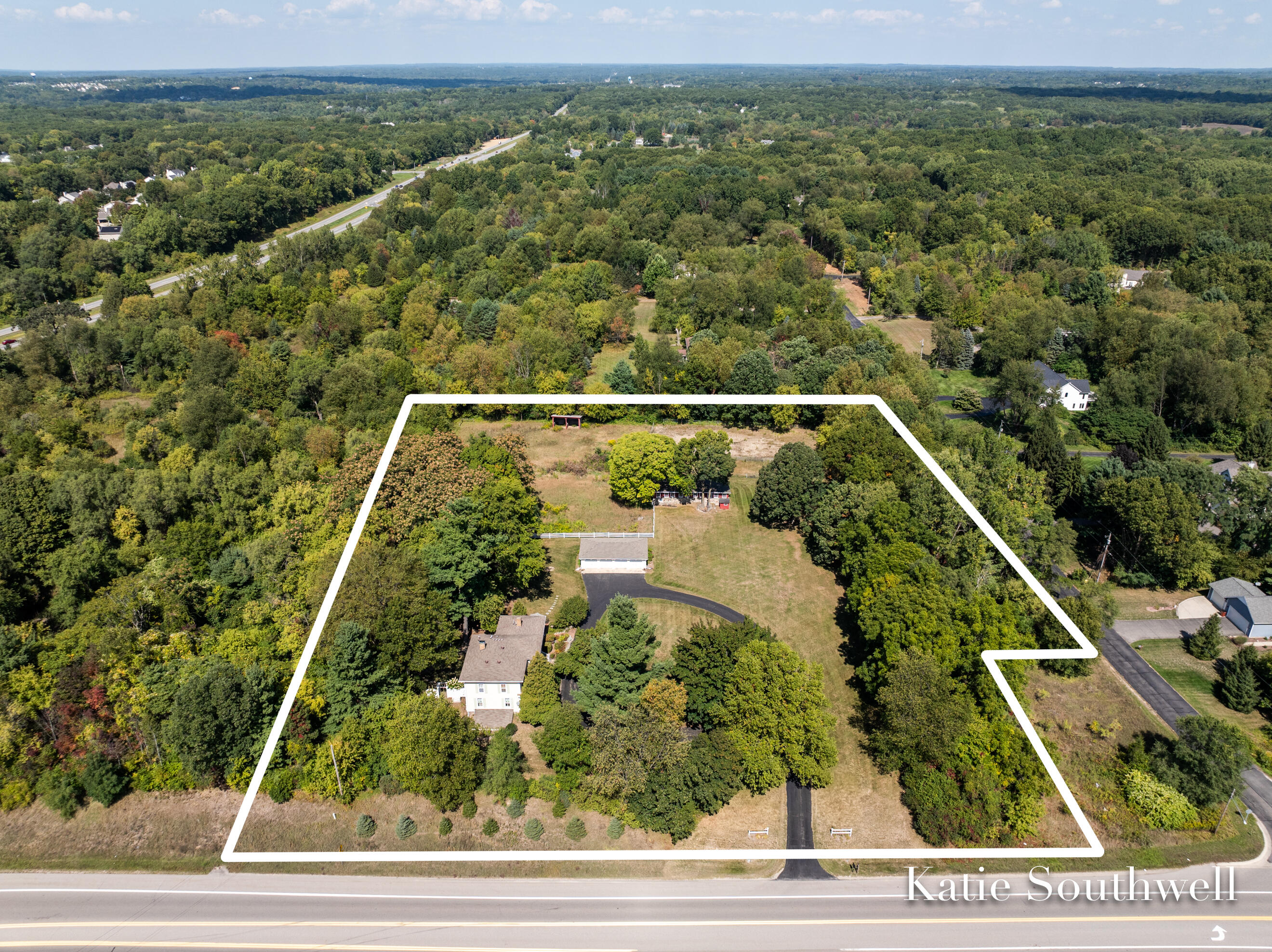4875 Belding Road NE Rockford MI 49341