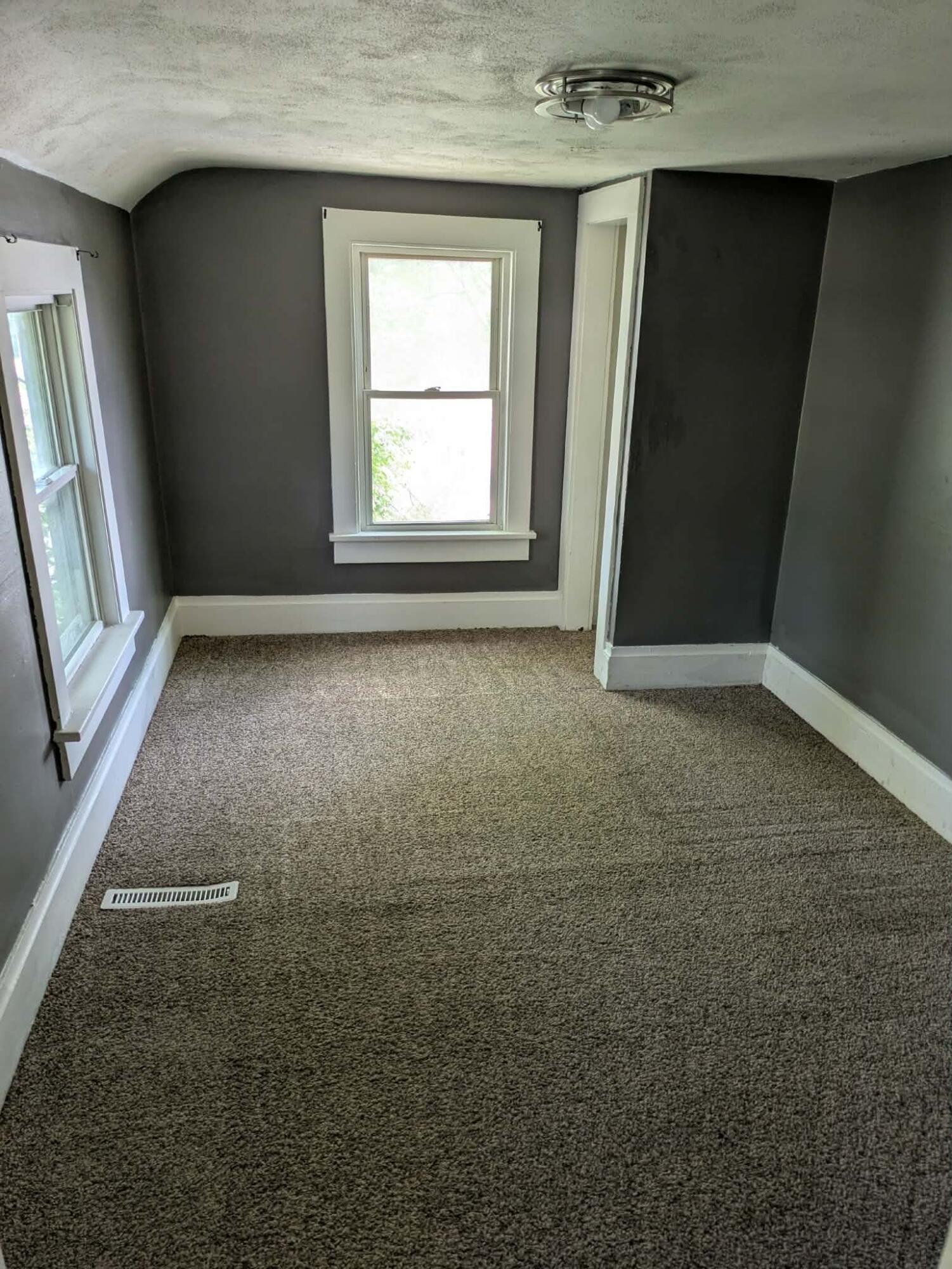 2232 Hoyle Avenue NW Grand Rapids MI 49544