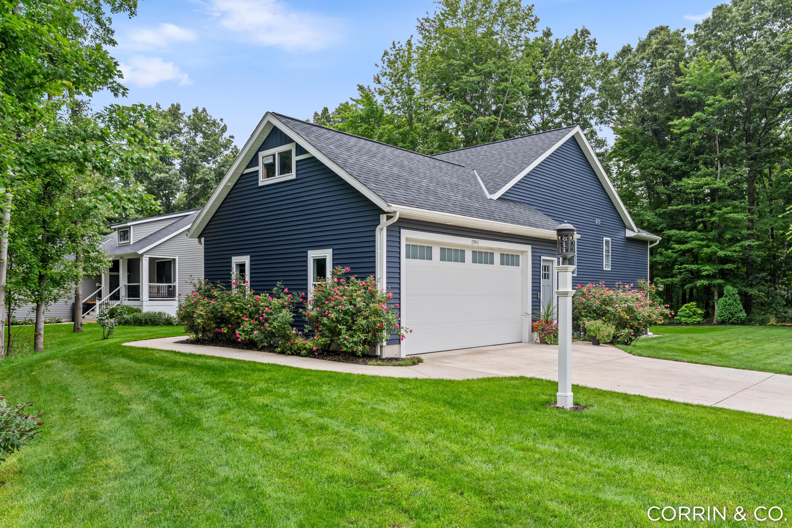 1541 W 32nd Street Holland MI 49423