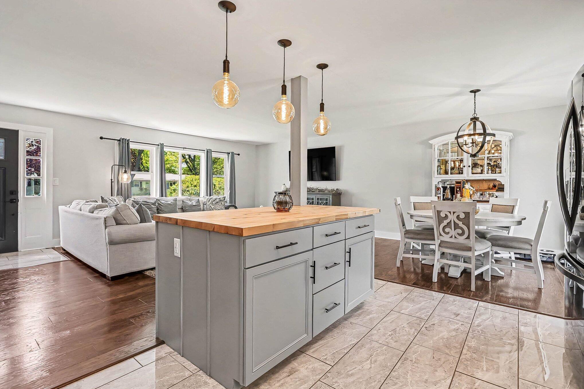 5988 Ponderosa Drive Stevensville MI 49127