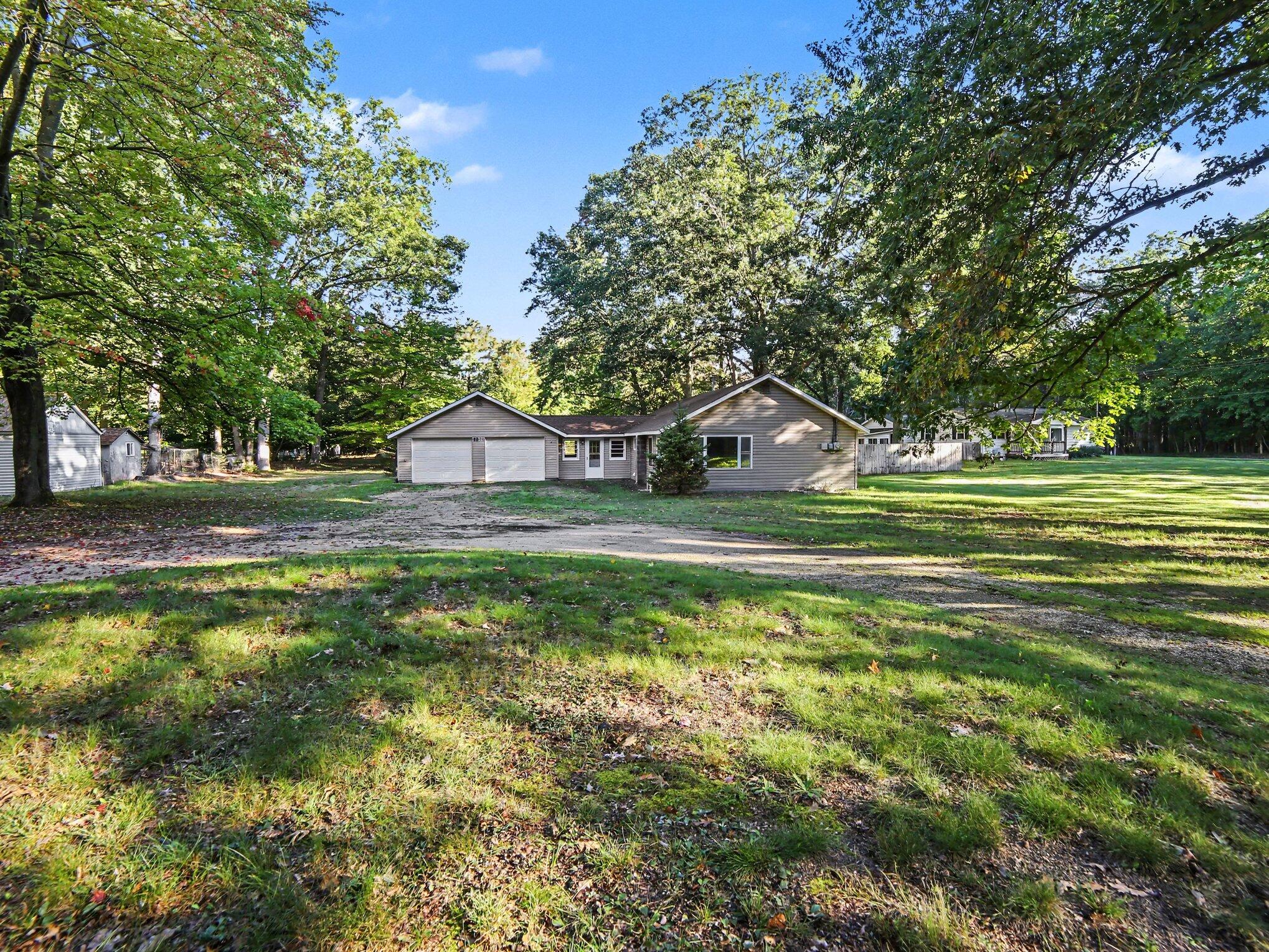 6022 E Bryant Road Ludington MI 49431