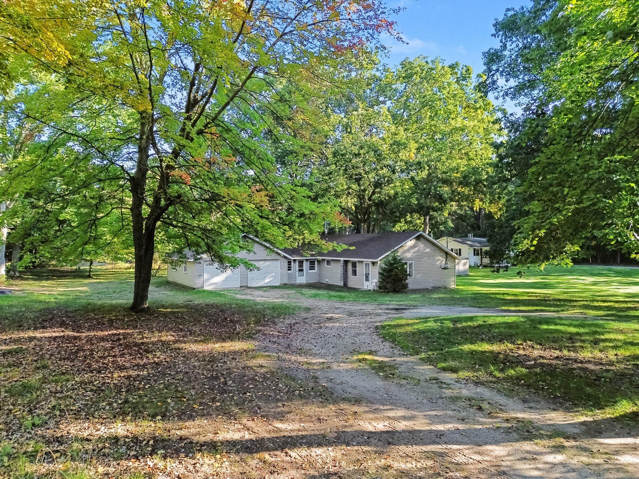 6022 E Bryant Road Ludington MI 49431