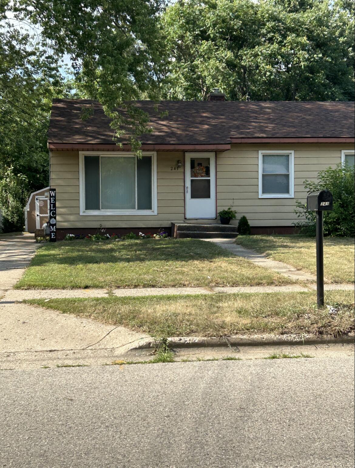 241 50th Street SW Grand Rapids MI 49548