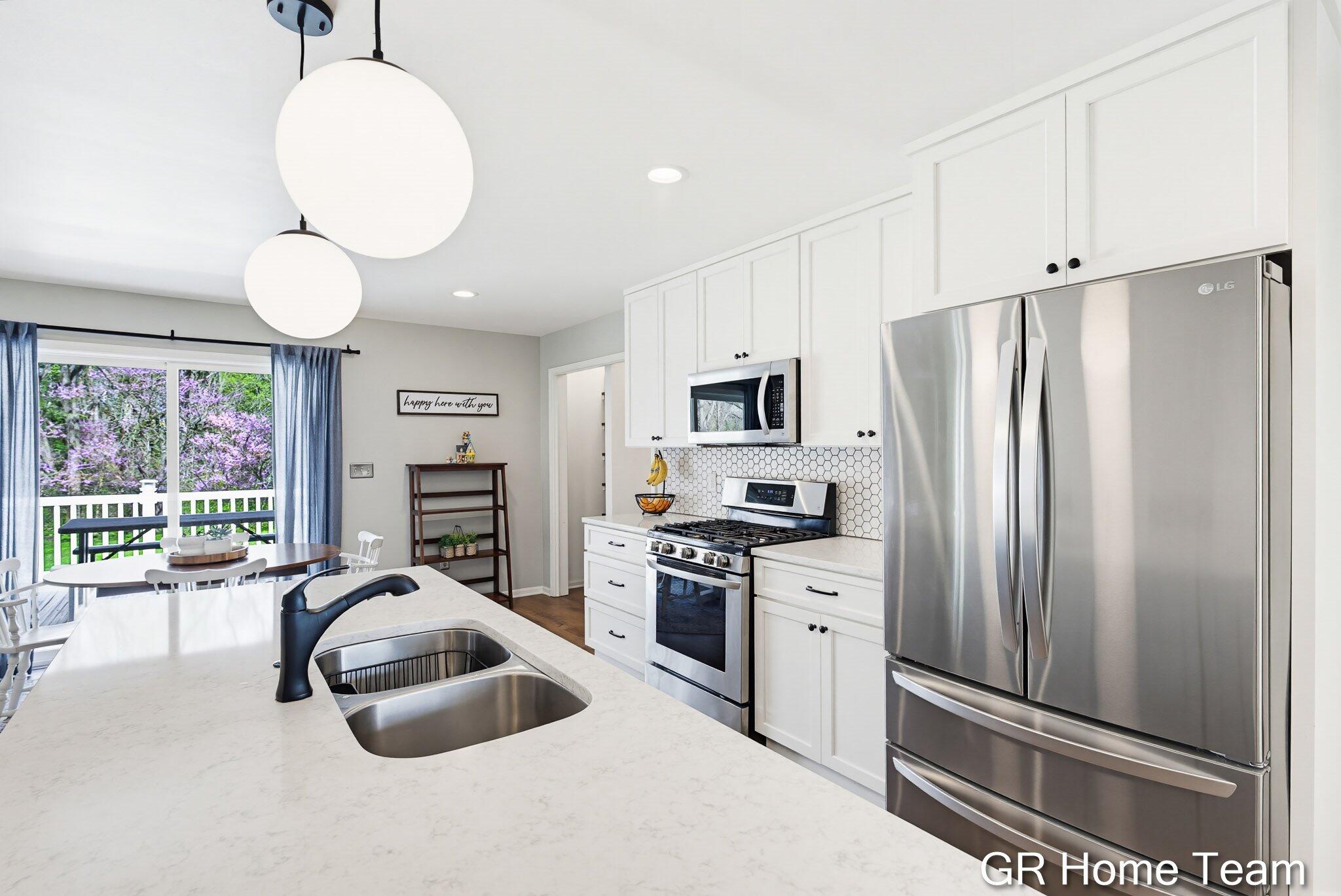 4090 Baywood Drive SE Grand Rapids MI 49546