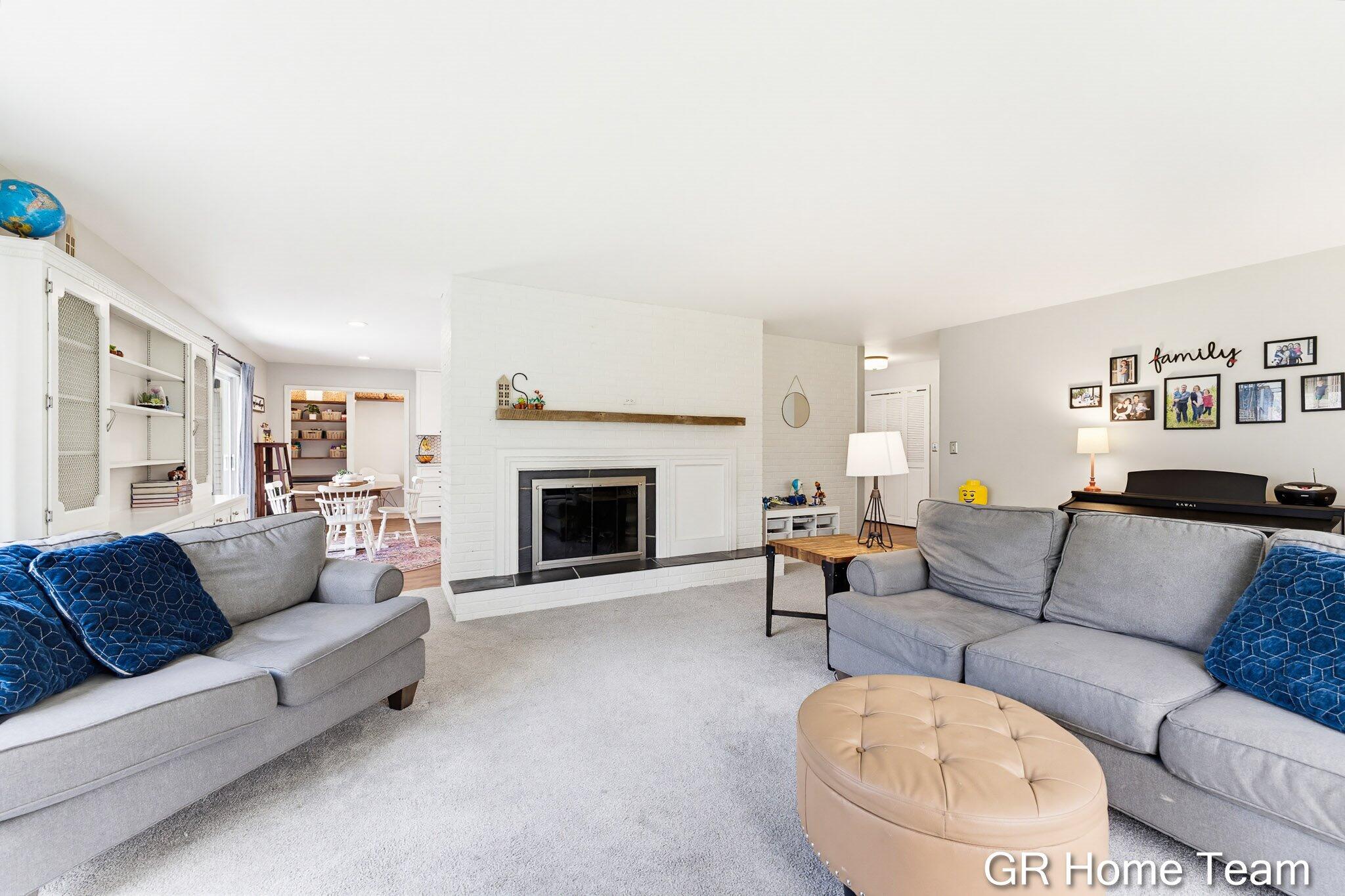 4090 Baywood Drive SE Grand Rapids MI 49546