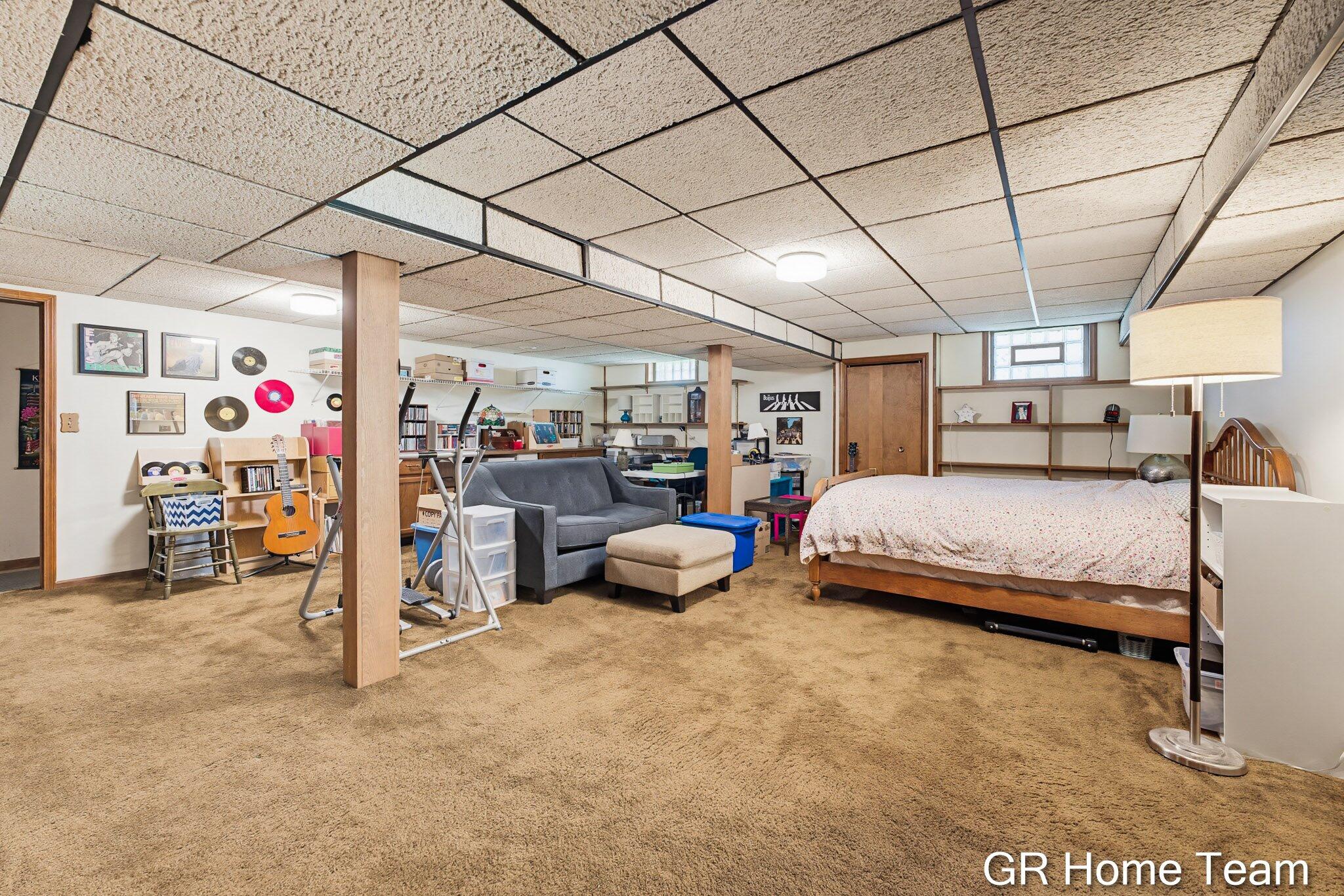 4090 Baywood Drive SE Grand Rapids MI 49546