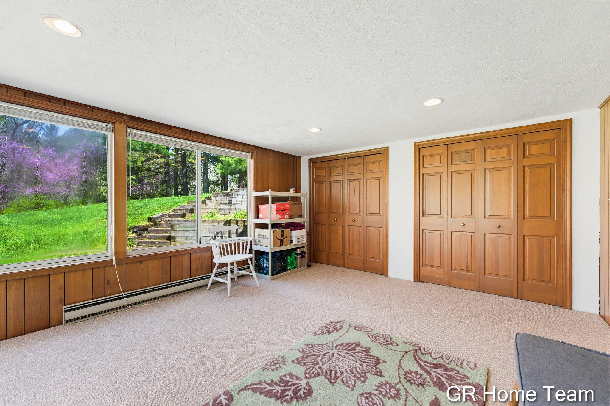 4090 Baywood Drive SE Grand Rapids MI 49546