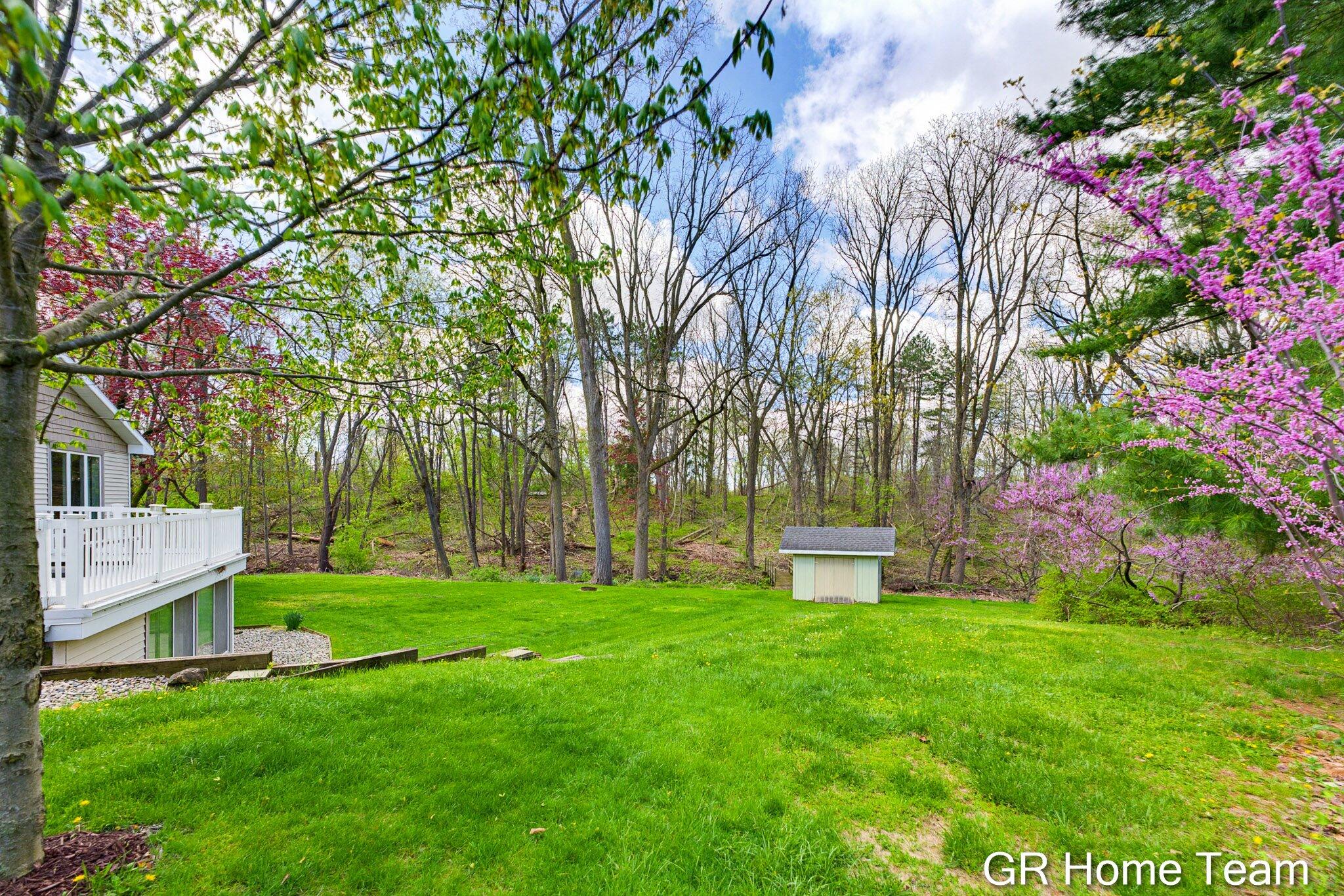 4090 Baywood Drive SE Grand Rapids MI 49546