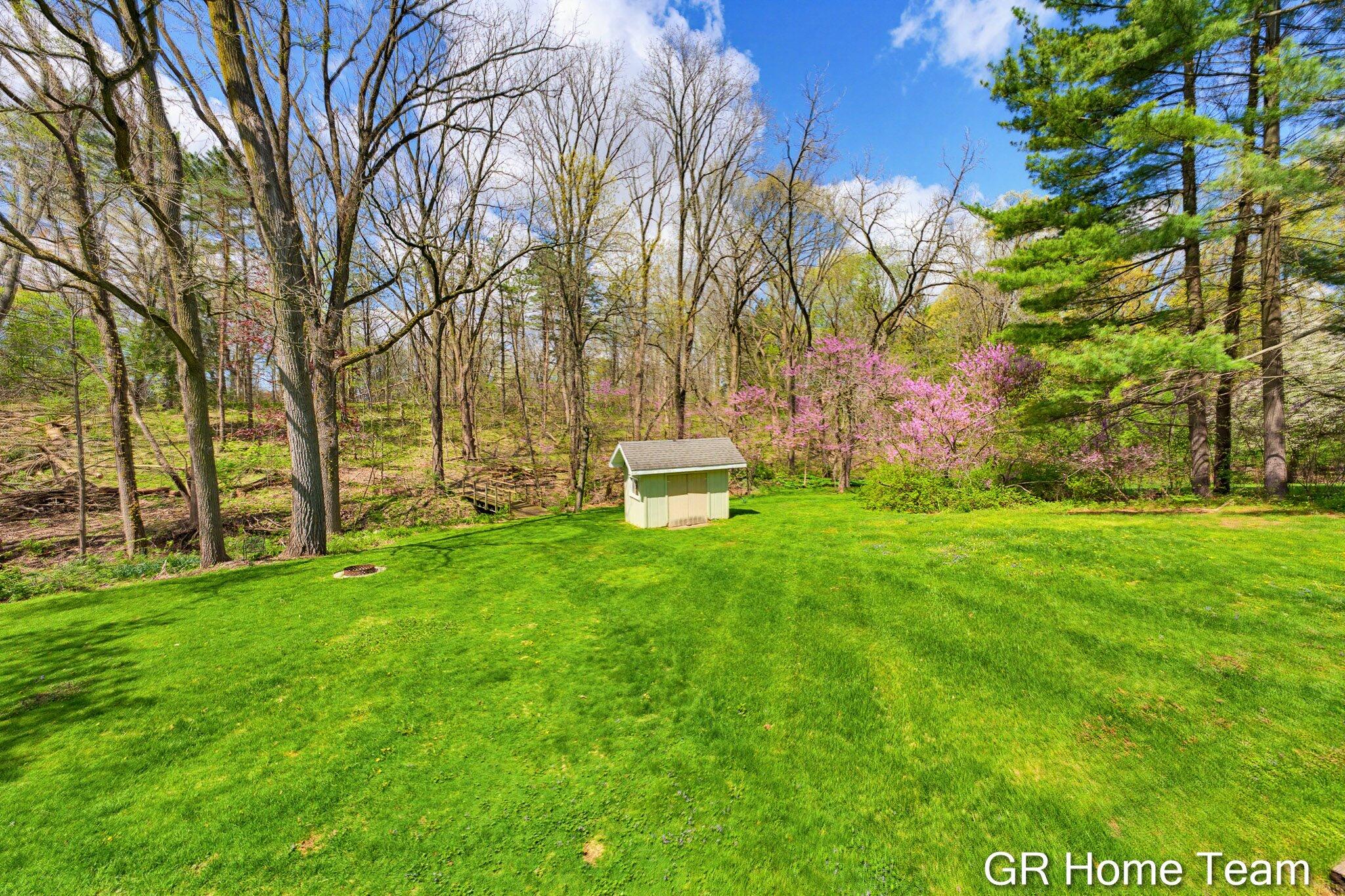4090 Baywood Drive SE Grand Rapids MI 49546