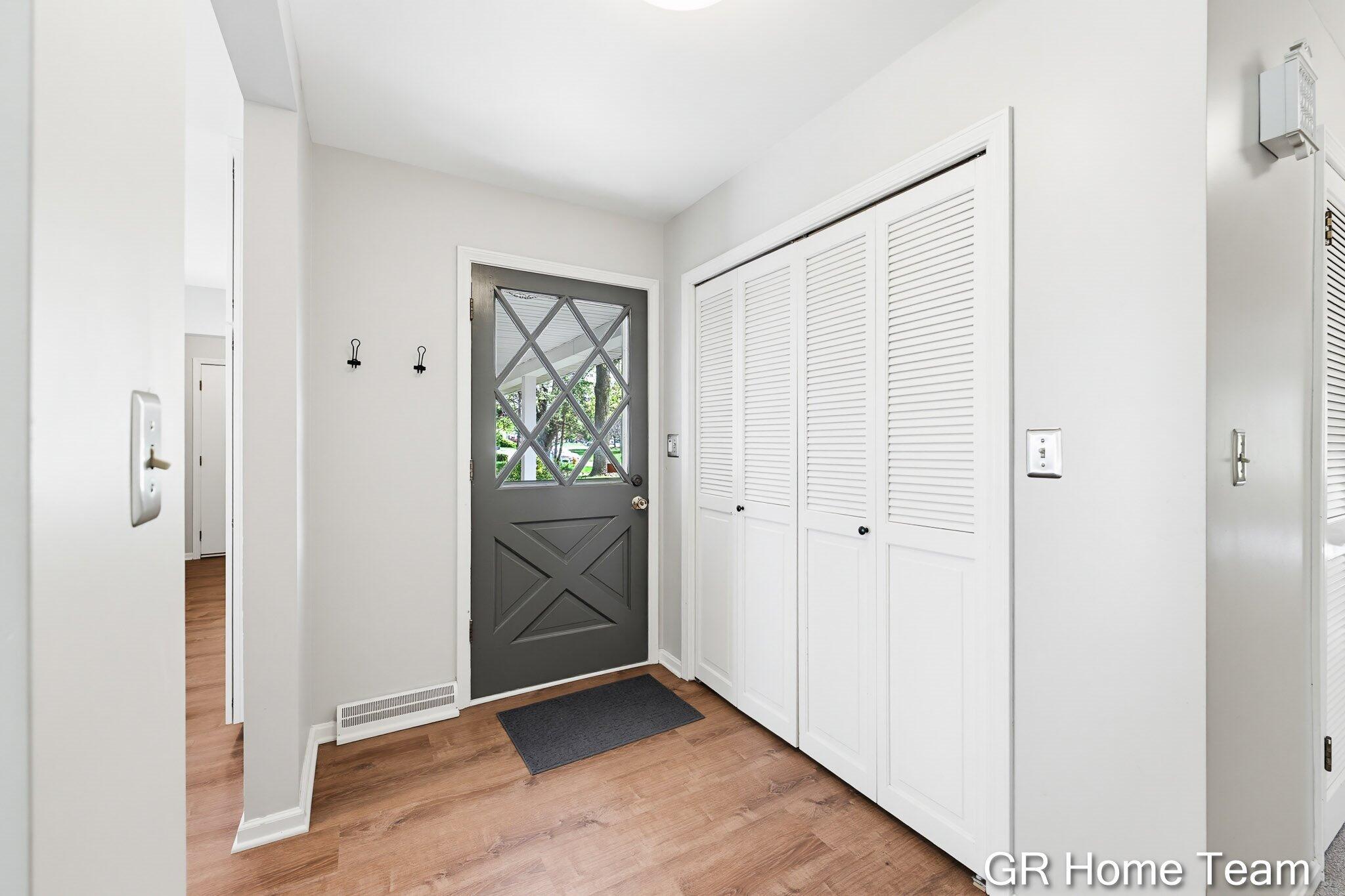 4090 Baywood Drive SE Grand Rapids MI 49546