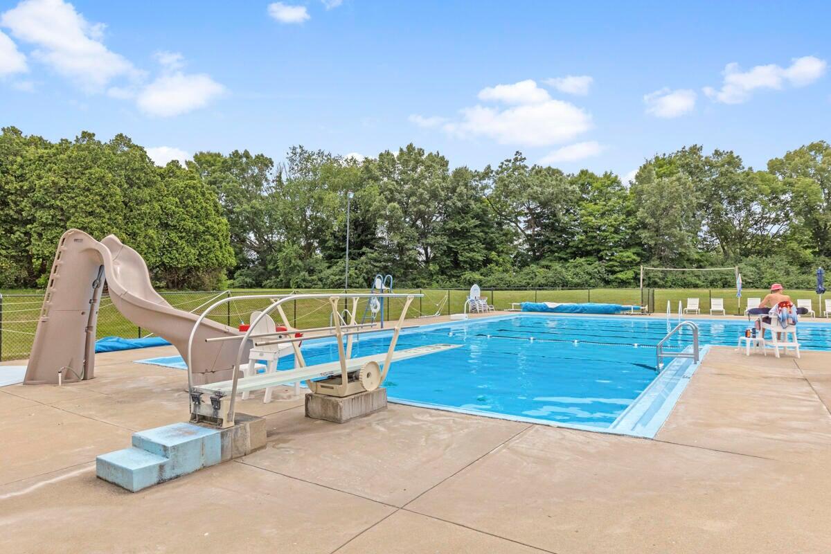4090 Baywood Drive SE Grand Rapids MI 49546