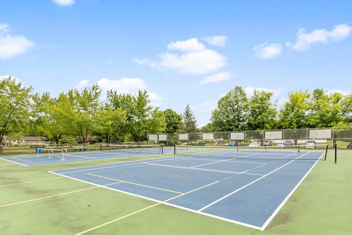 4090 Baywood Drive SE Grand Rapids MI 49546