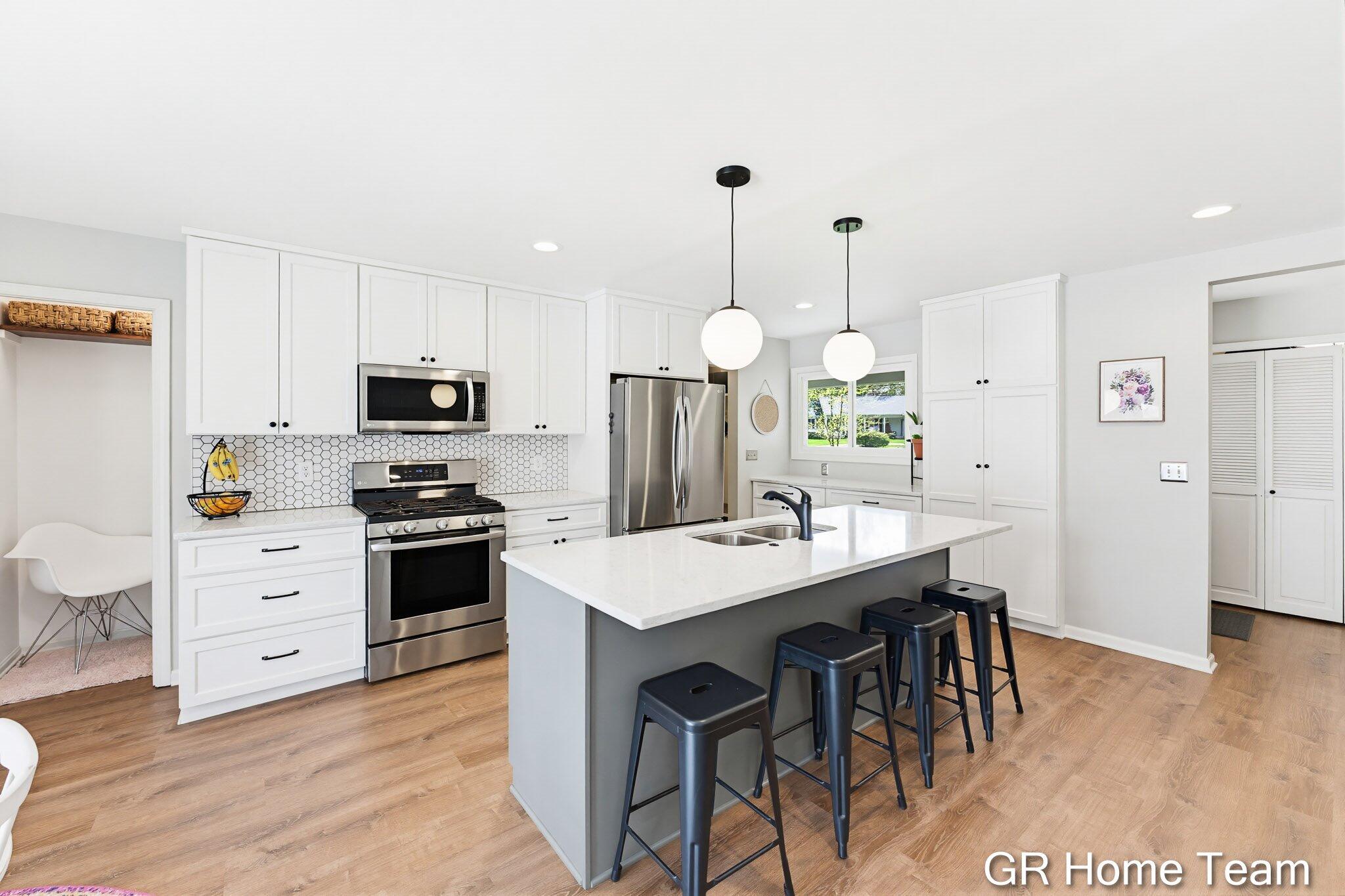 4090 Baywood Drive SE Grand Rapids MI 49546