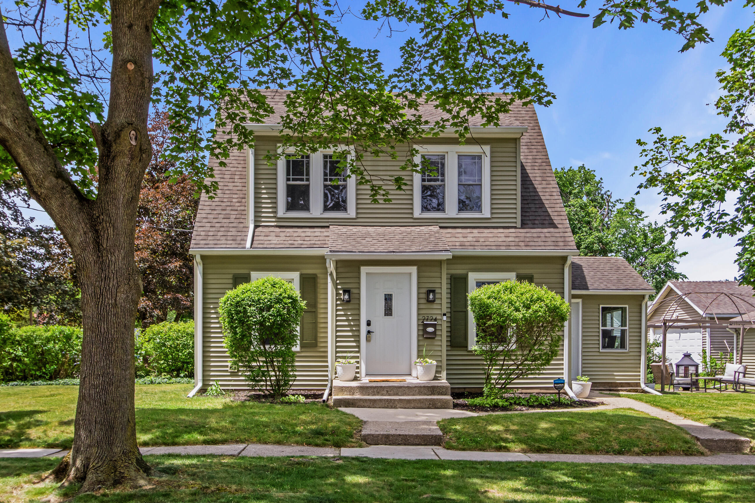 2724 S Rose Street Kalamazoo MI 49001