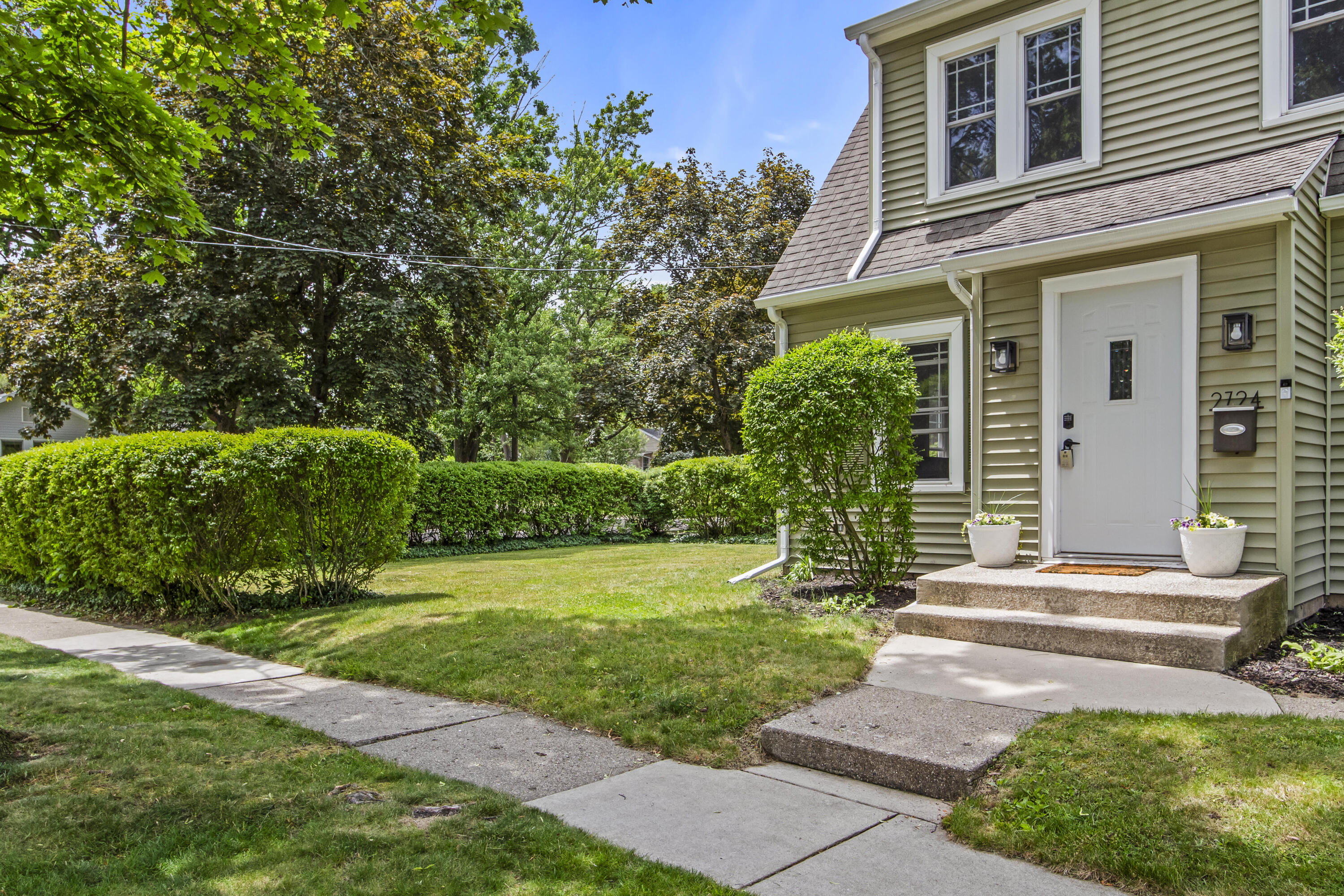 2724 S Rose Street Kalamazoo MI 49001