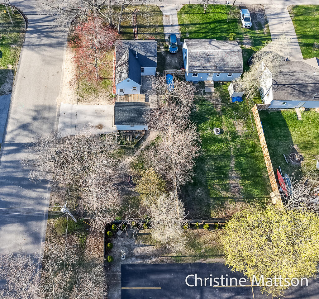 1889 Manor Drive Norton Shores MI 49441