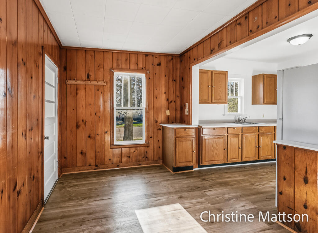 1889 Manor Drive Norton Shores MI 49441