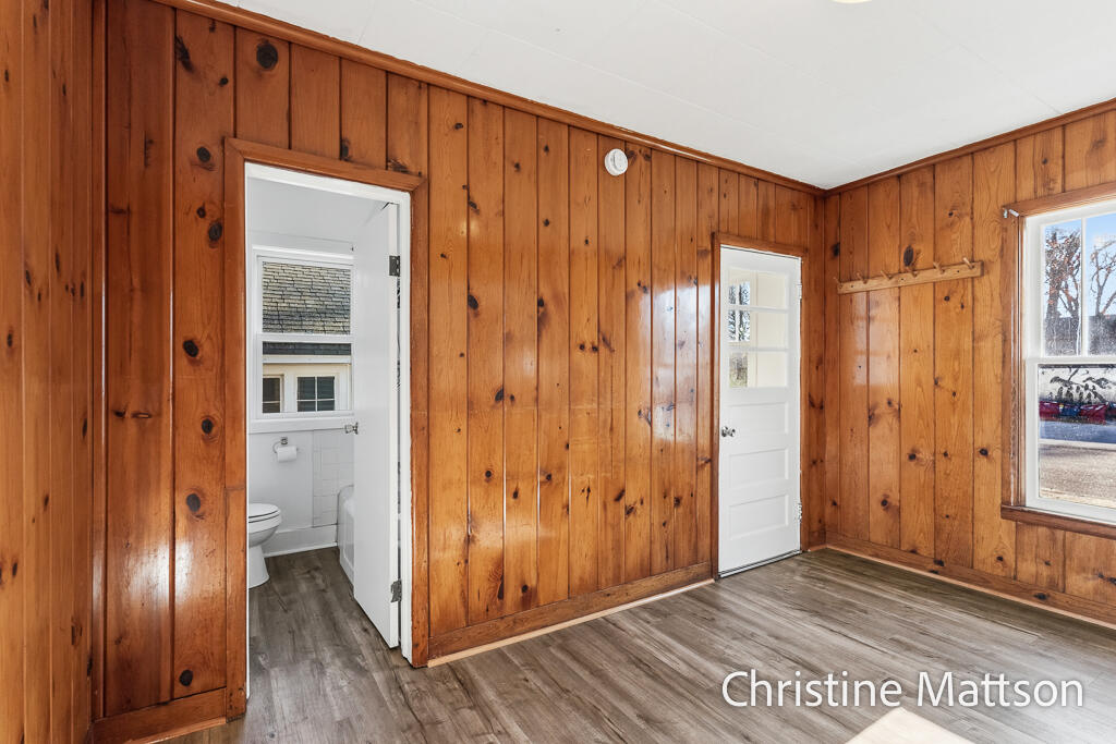 1889 Manor Drive Norton Shores MI 49441