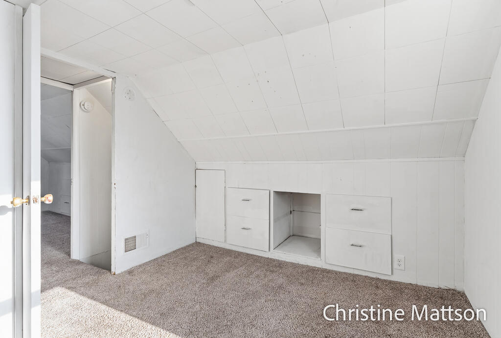 1889 Manor Drive Norton Shores MI 49441