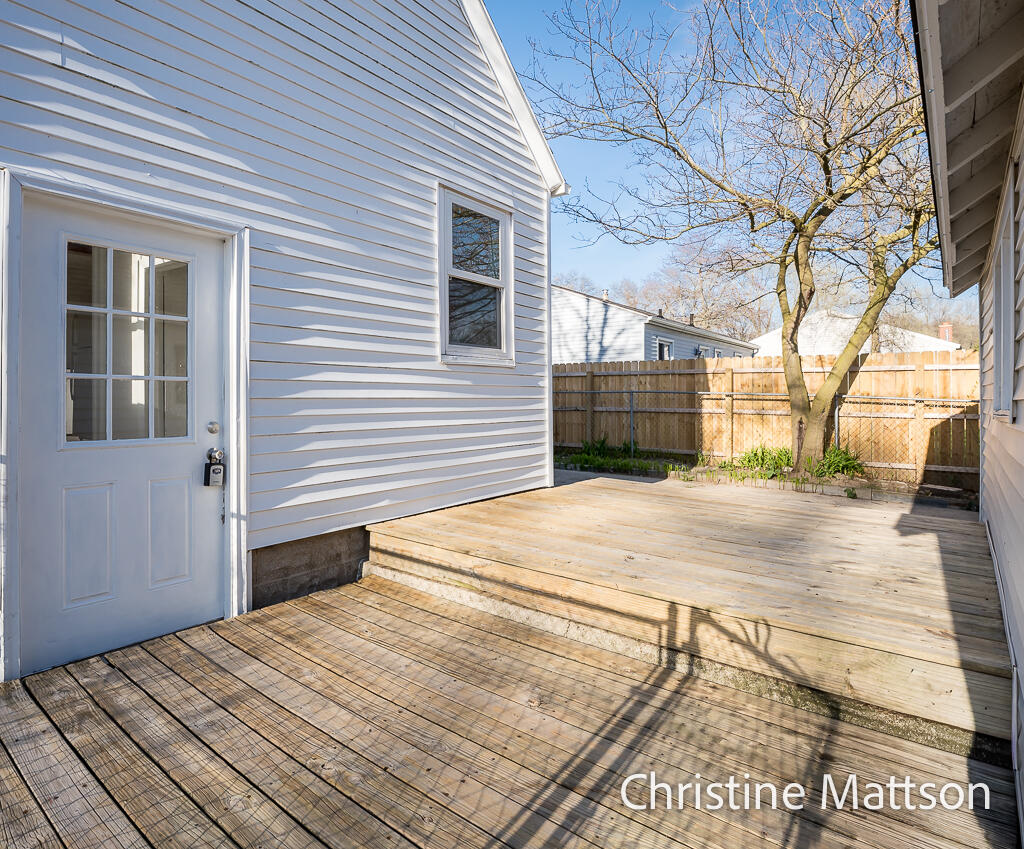 1889 Manor Drive Norton Shores MI 49441