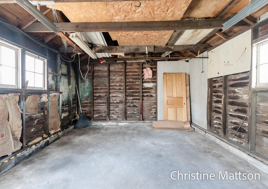 1889 Manor Drive Norton Shores MI 49441