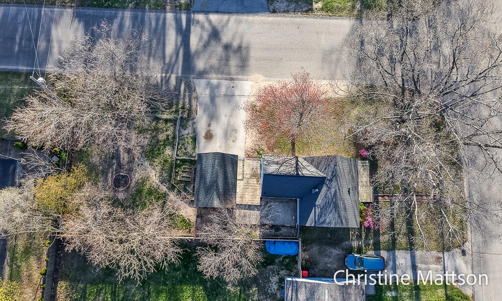 1889 Manor Drive Norton Shores MI 49441