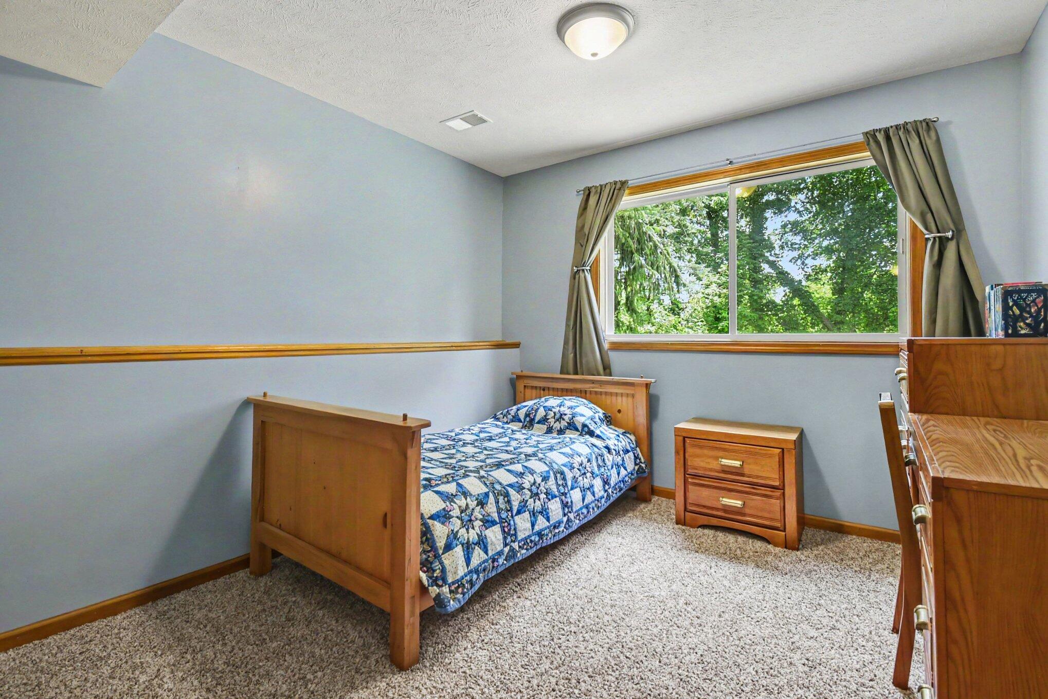 3540 Breezewood Drive SE Grand Rapids MI 49512