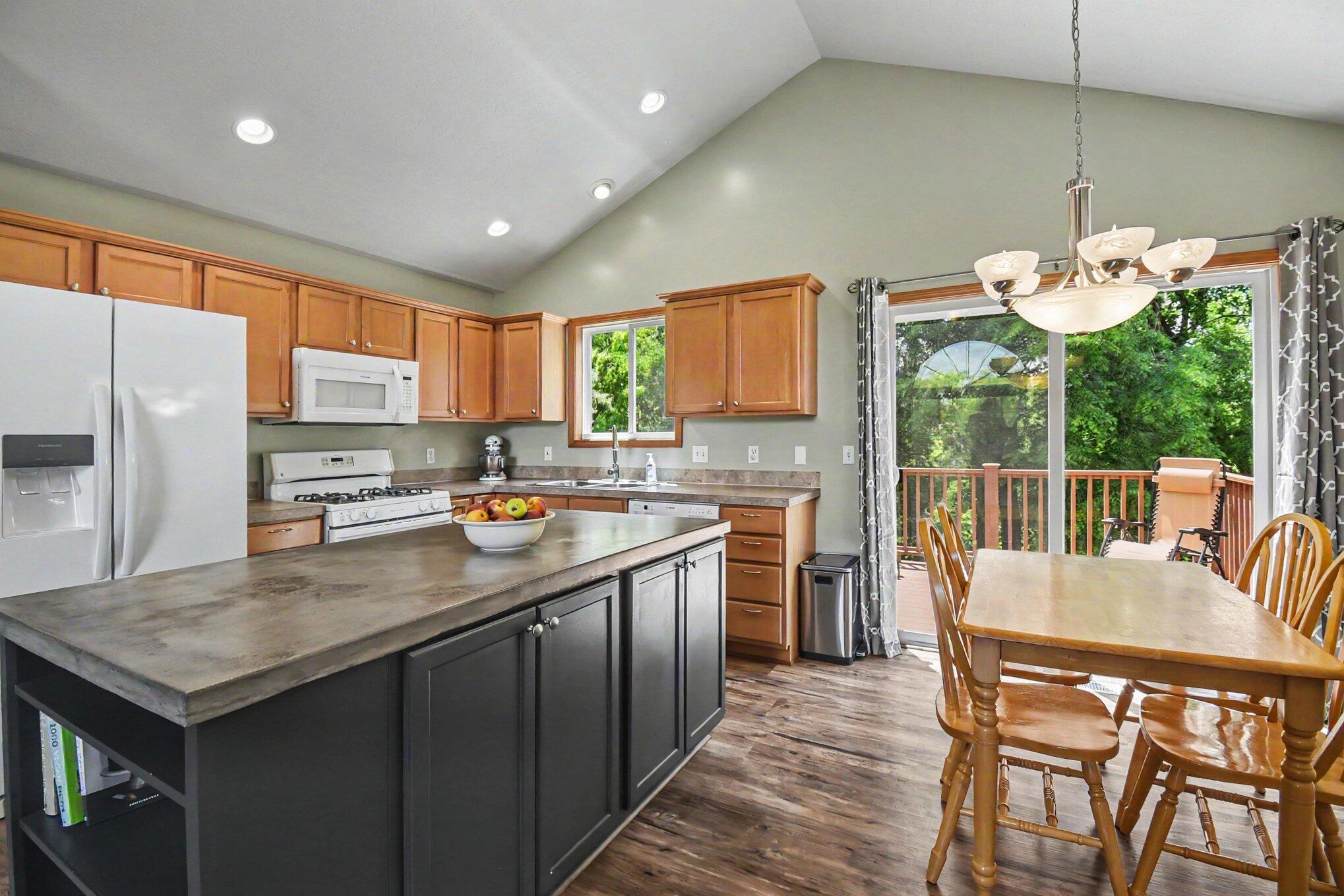 3540 Breezewood Drive SE Grand Rapids MI 49512