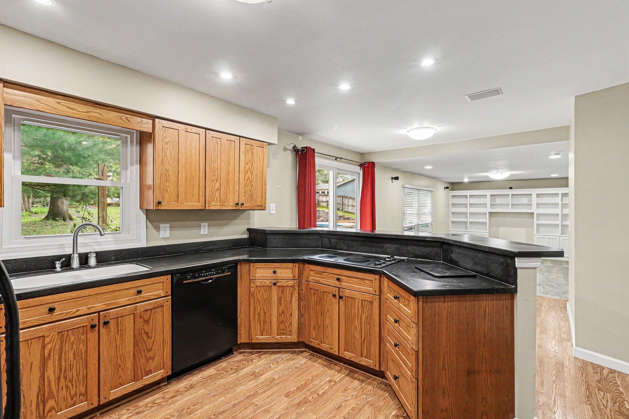 1187 Merry Brook Street Kalamazoo MI 49048