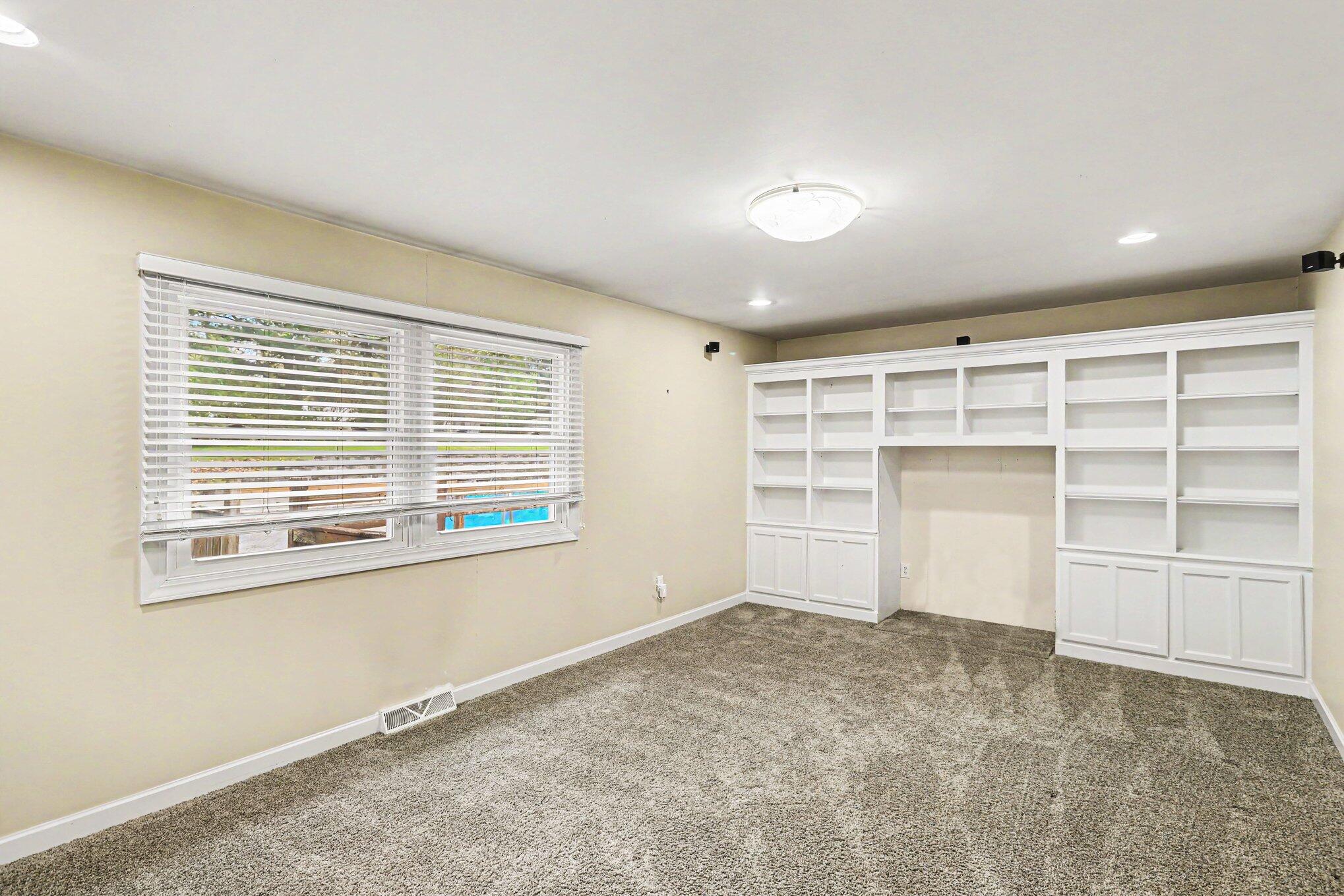 1187 Merry Brook Street Kalamazoo MI 49048