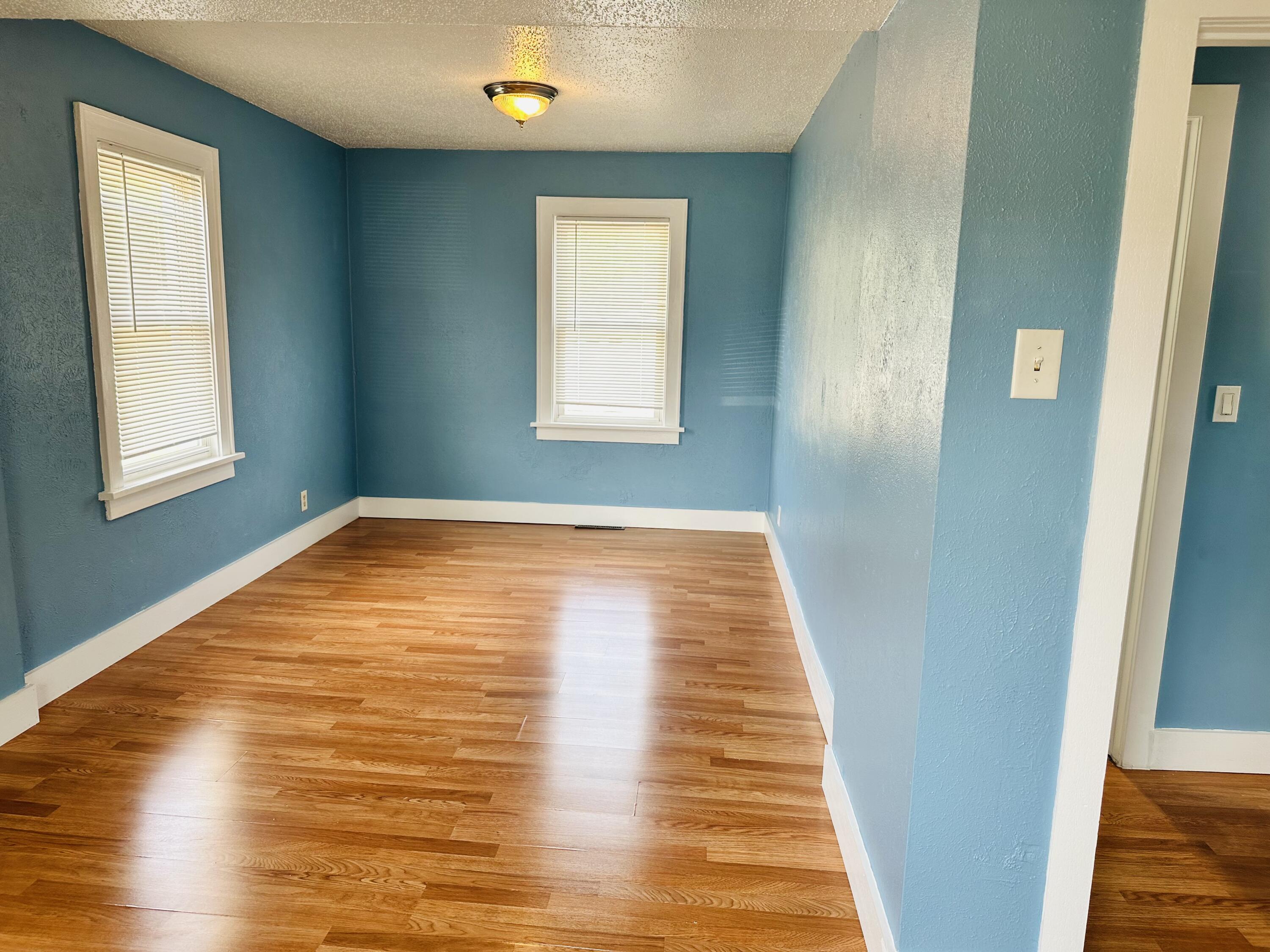2174 S Getty Street Muskegon MI 49444