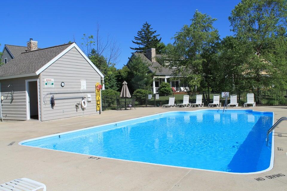 7 Pond Path New Buffalo MI 49117