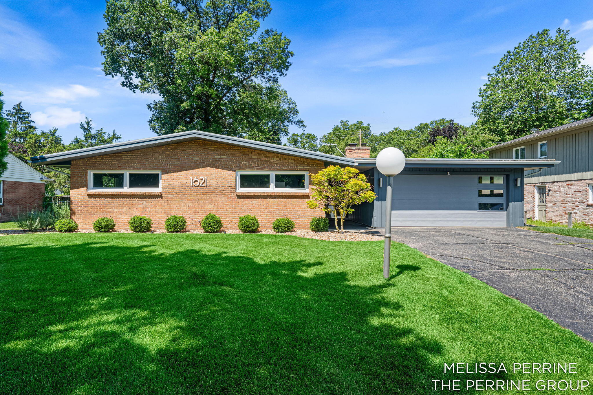 1621 Woodcliff Avenue SE Grand Rapids MI 49506