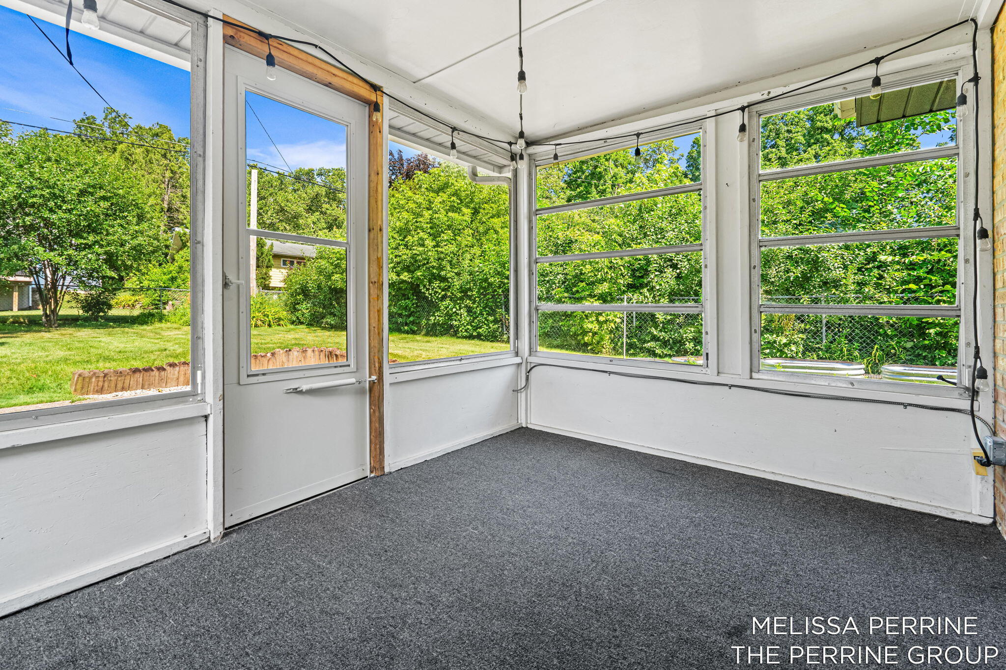 1621 Woodcliff Avenue SE Grand Rapids MI 49506