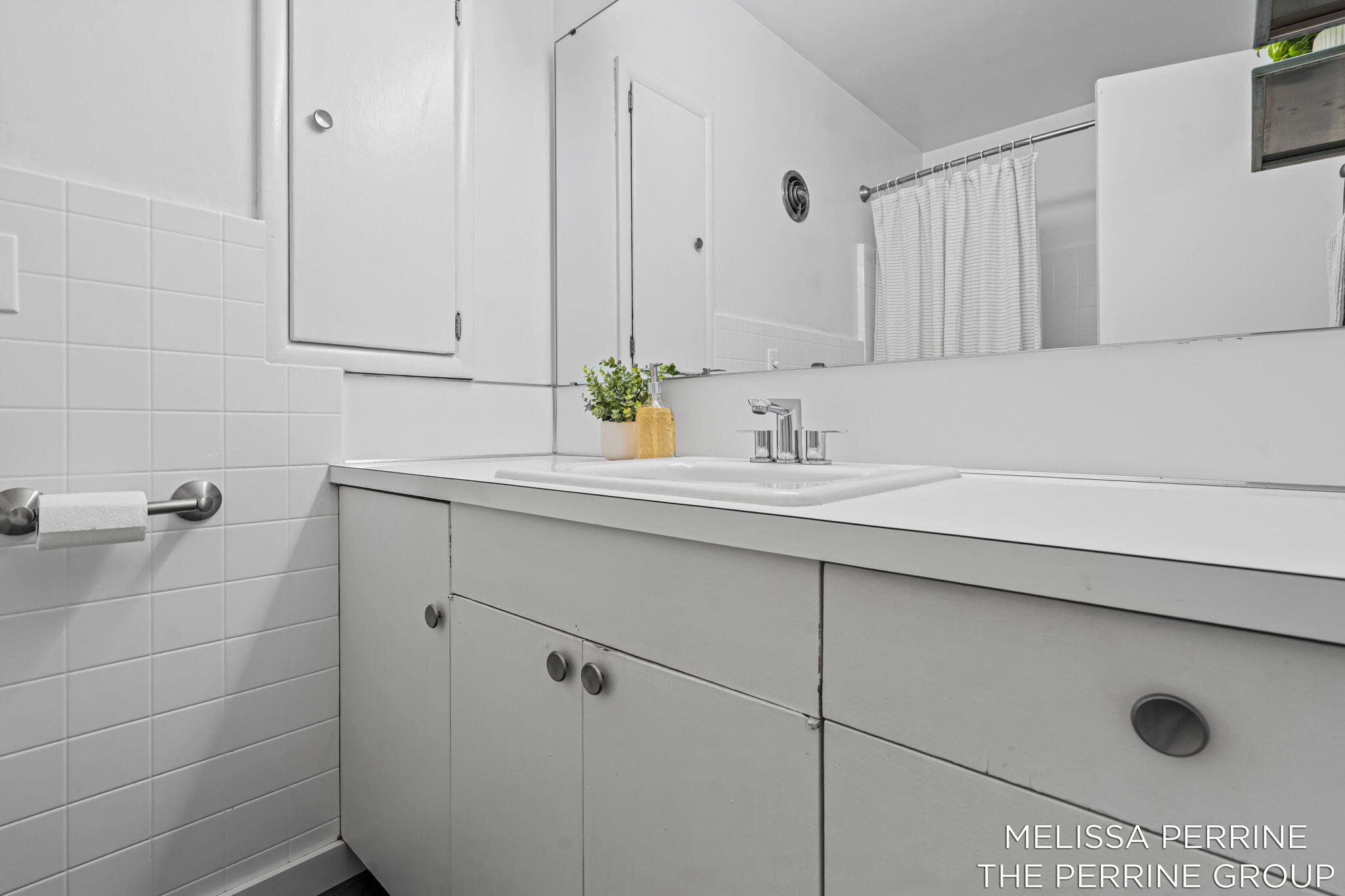 1621 Woodcliff Avenue SE Grand Rapids MI 49506